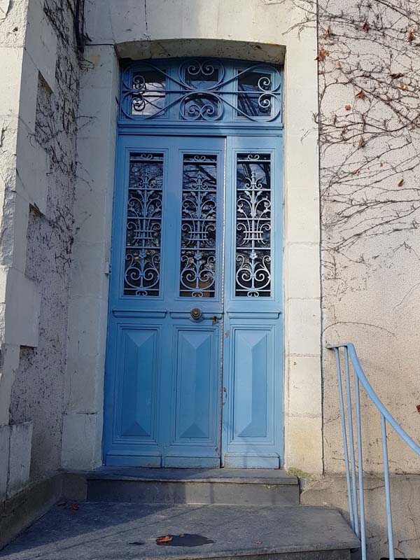 Menuiserie Chesneau : rénovation porte d'entrée en bois près d'Angers, Brissac Aubance & Chemillé-en-Anjou (49)