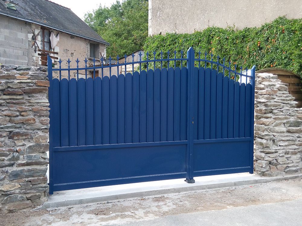 Menuiserie Chesneau : installation de portail & clôture sur mesure près d'Angers, Brissac Aubance & Chemillé-en-Anjou (49)
